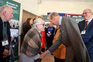 HRH The Duke of Kent meets Mrs Jean Kimbrell of Fillongley Bowls Club